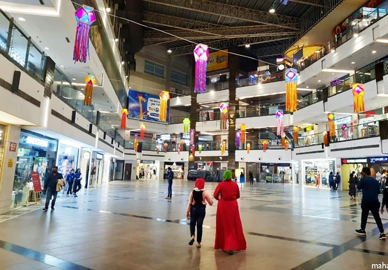mahagun metro mall gallery